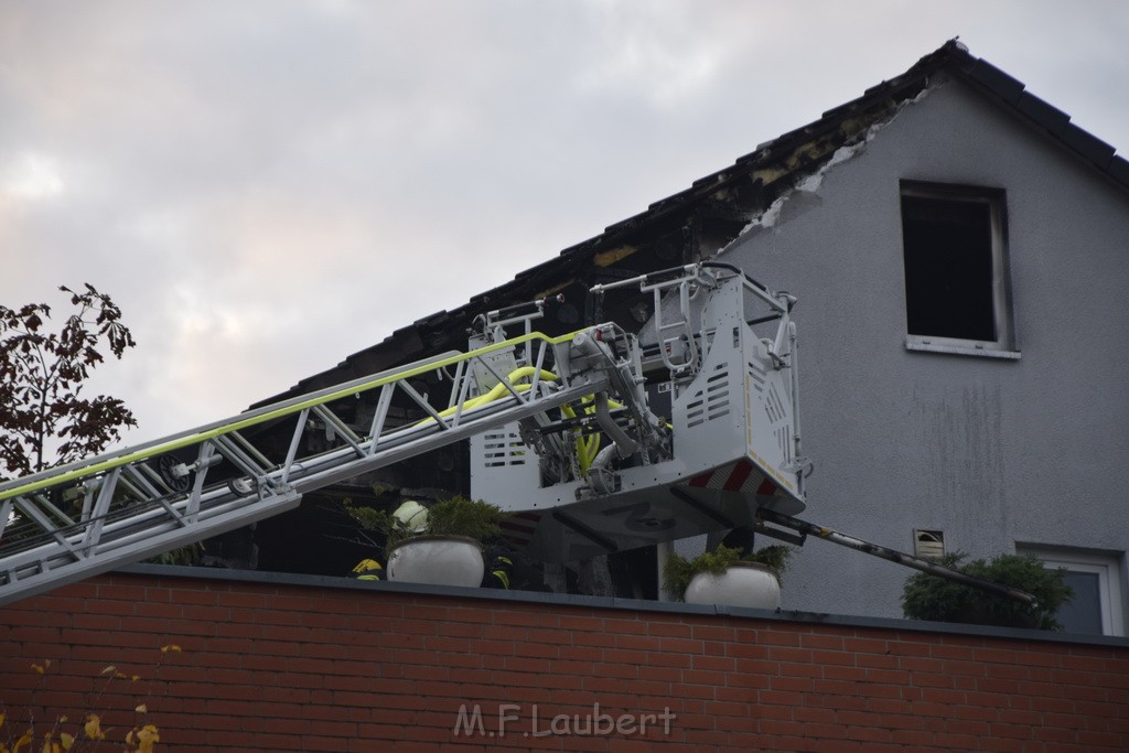 Feuer 2 Y Koeln Suerth Elisabeth Selbertstr P097.JPG - Miklos Laubert